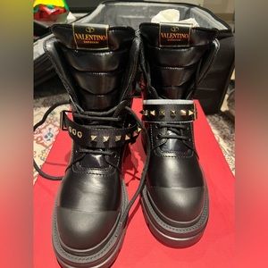 Valentino Garavani boots